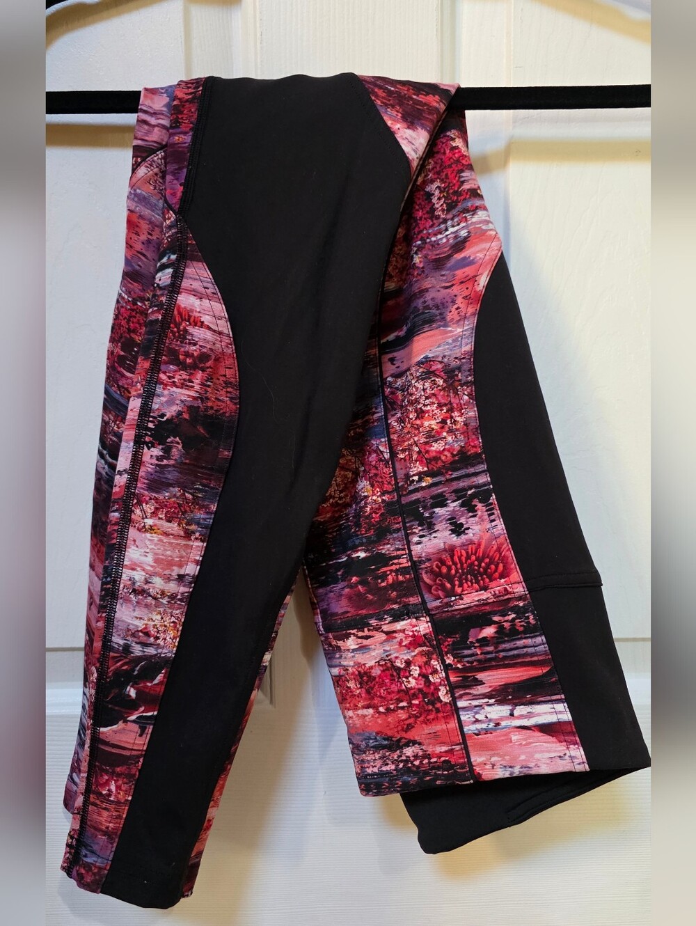 Lululemon Sweat & Repeat Cropped Leggings Size 6